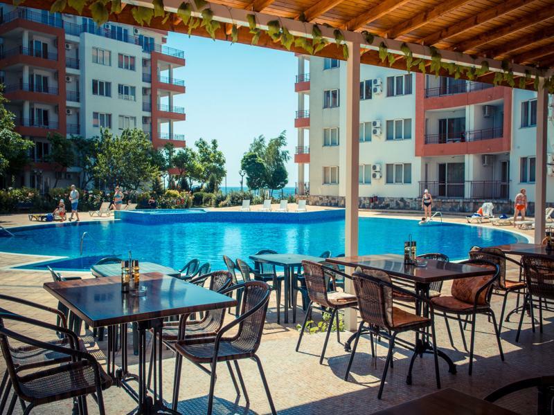 Riviera Fort Beach Ravda Esterno foto